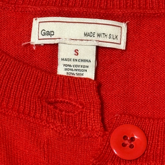 GAP Red Cardigan - Picture 2 of 4